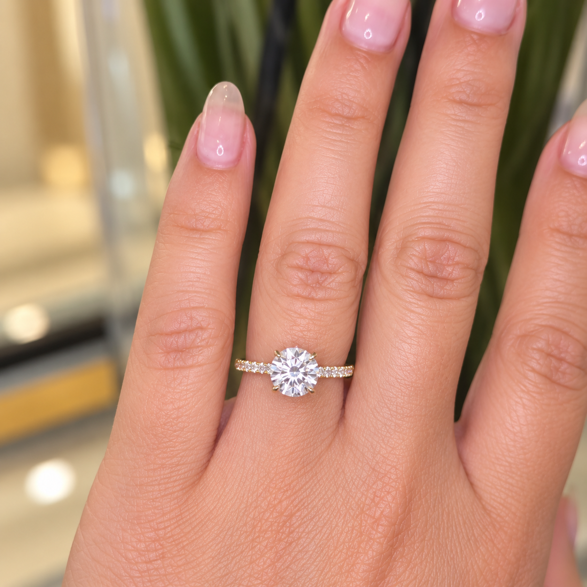 18k Half Shank Diamond Engagement Ring - 3.96g