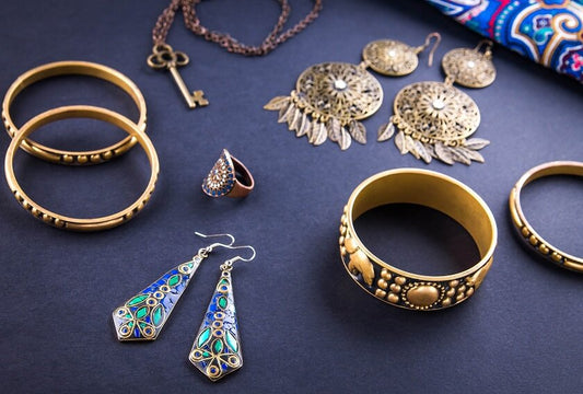 How to Coordinate Jewellery with My Outfit