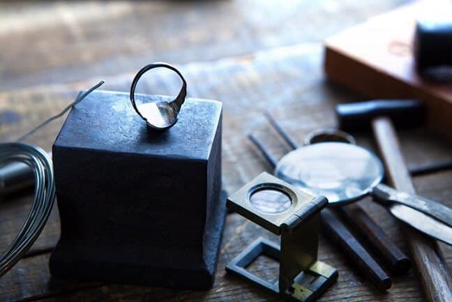 Private: What Is Personalised Jewellery?