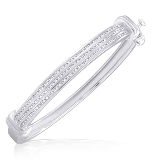18k Diamond Bangle 35.72g