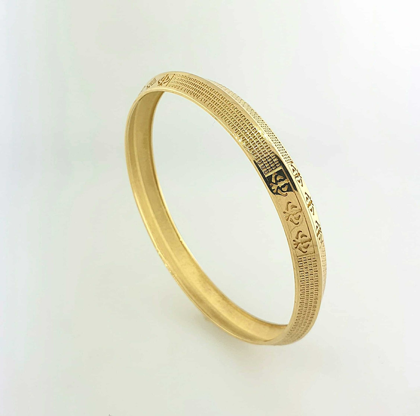 18k Khanda Mens Bangle 38.82g
