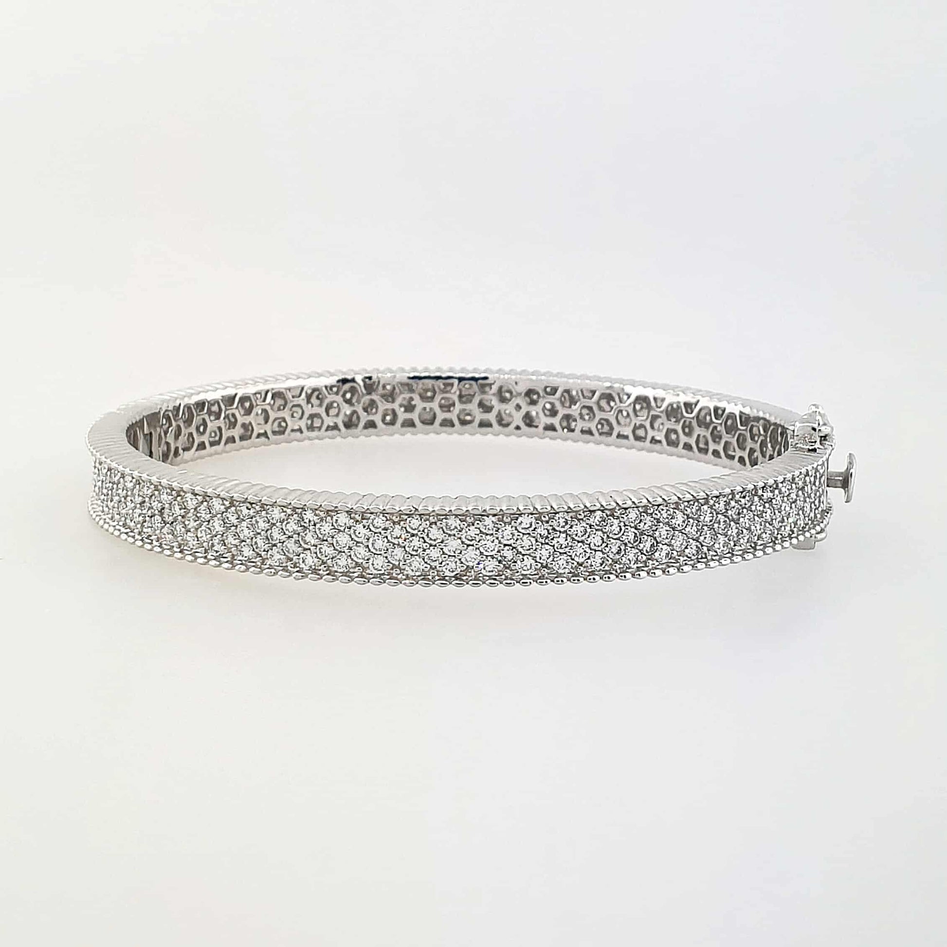 14k Diamond Cluster Bracelet 23.82g