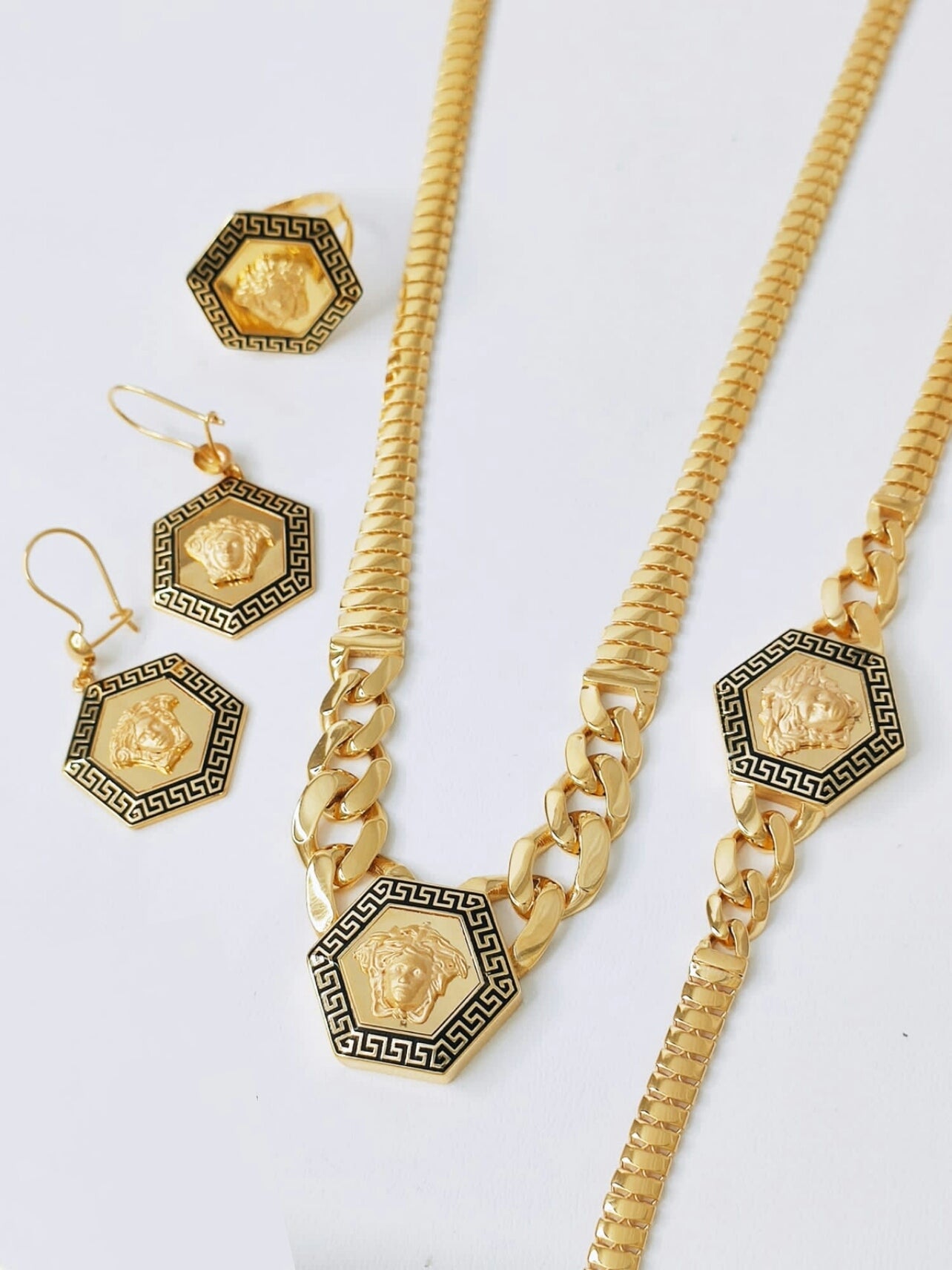 21k Hexagon Design Enamel Set 52.90g