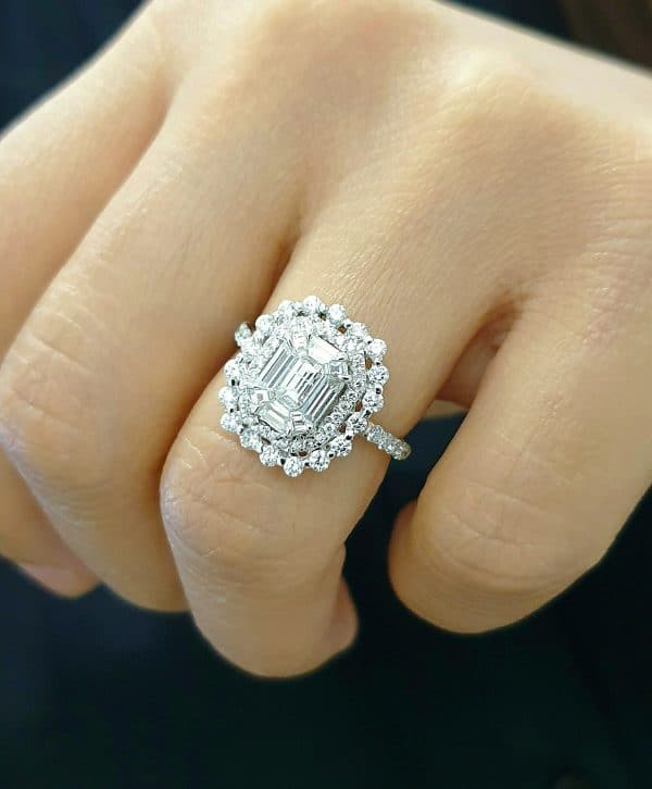 18k Baguette Diamond Halo Engagement Ring 4.01g